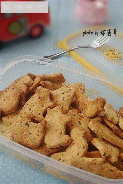 Egg and sesame biscuits