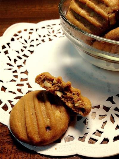 Peanut butter and cookies