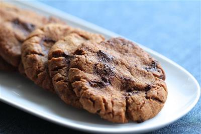 Chocolate tofu and cookies