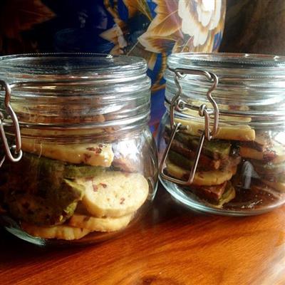 Three-colored cranberry cookies