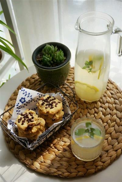 Grapefruit chocolate and coconut cookies