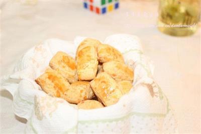 Cheese biscuits with a sweet aroma