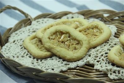 Roman shield cookies