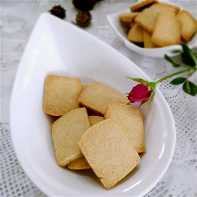 Cream and peanut butter cookies