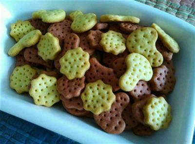 Crackers and cookies