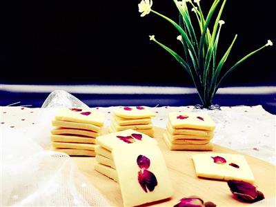 Romantic rose cookies