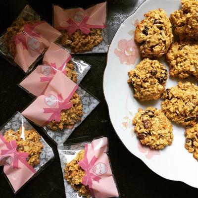 Baja de azúcar sin grasa galletas de avena  .  snacks de pérdida de peso