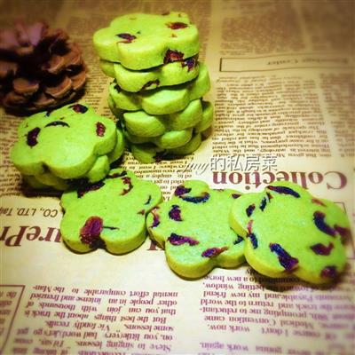 Tea and cranberry cookies