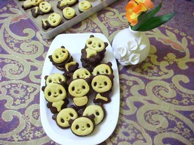 Cute panda cookies and cookies