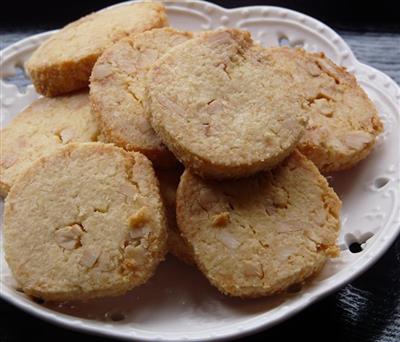 Coconut nut biscuits