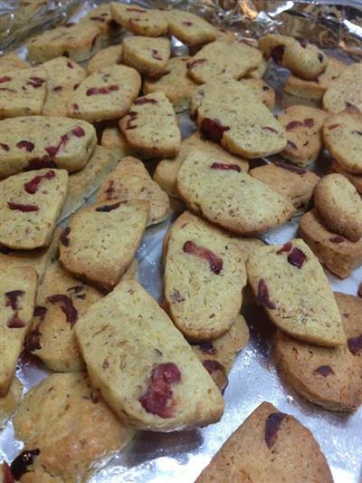 Moonberry wheat germ biscuits