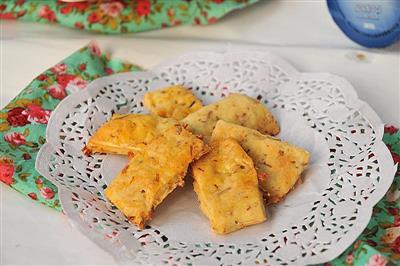 Carne torras dientes pequeñas galletas