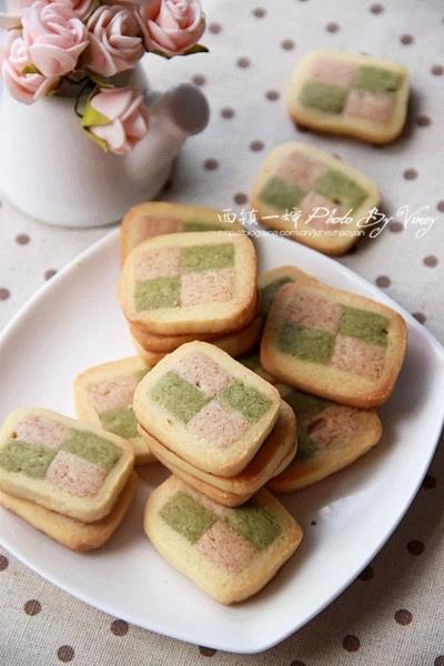 Tricolor mosaic biscuit