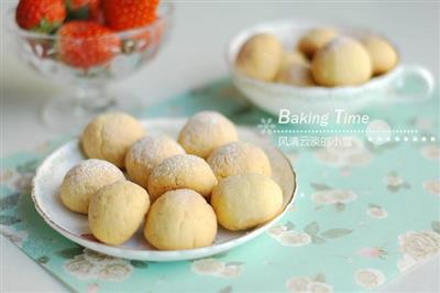 Sugar snowball cookies