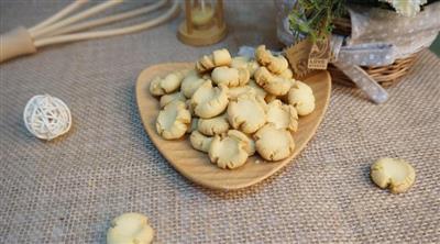 A delicious afternoon snack of hearty Margaret cookies