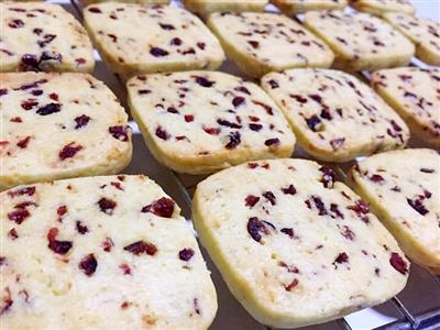 Reduced fat and unflavored cranberry hand-cut biscuits