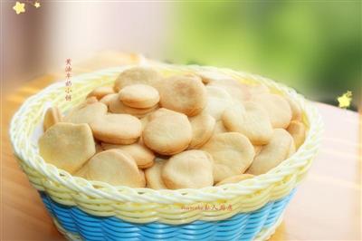 Summer snacks, butter and milk cookies