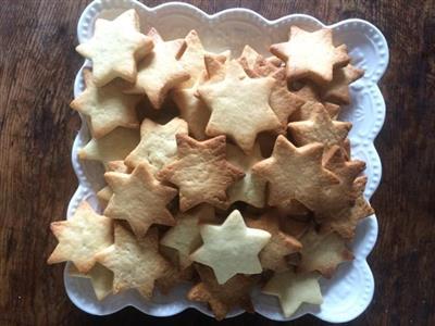 Cheese and butter cookies