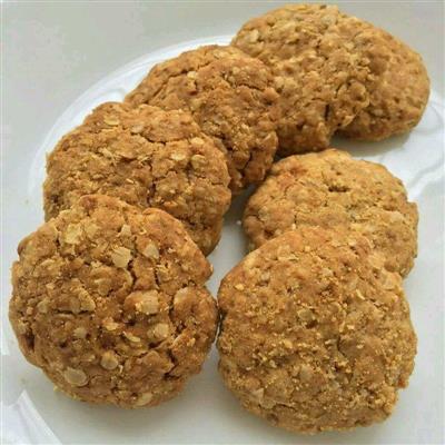 Red sugar oat biscuit