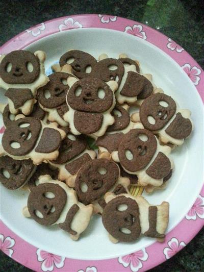 The bear cookie.