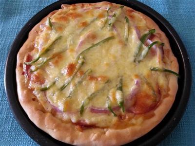 Family version of the ham pizza