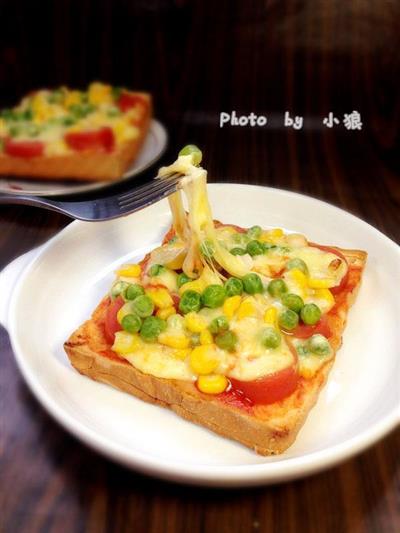 The toast pizza.