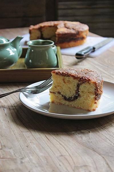 Yoghurt coffee cake