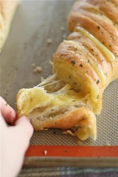 Cheesy y ajo pan garlic cheesy bread