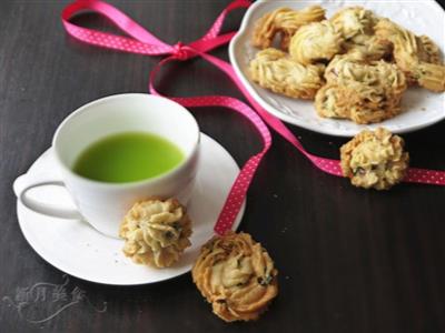 Mint and cranberry cookies