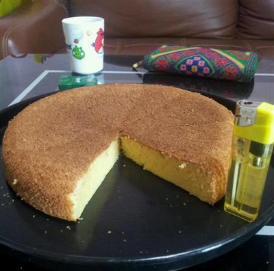 The rice cooker makes the cheese cake.