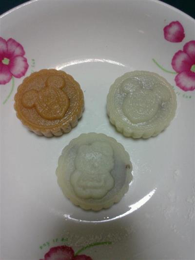 Ice cream mooncakes