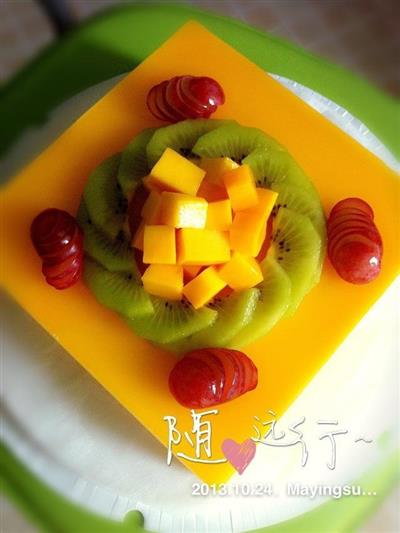 Mango mousse cake