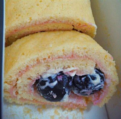 Cherry cake rolls