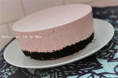 Blueberry queso pastel