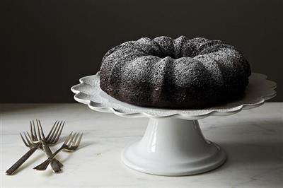 Round chocolate cake