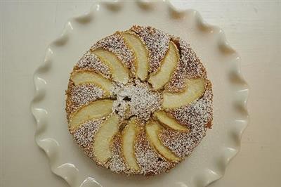 Rum apple cake