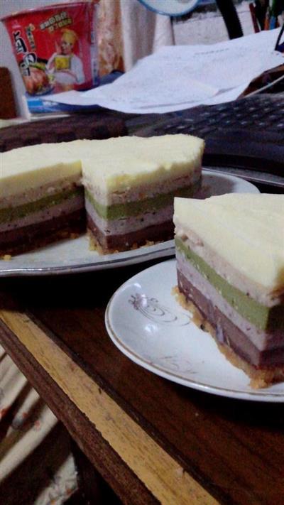 Colorless rainbow cheesecake