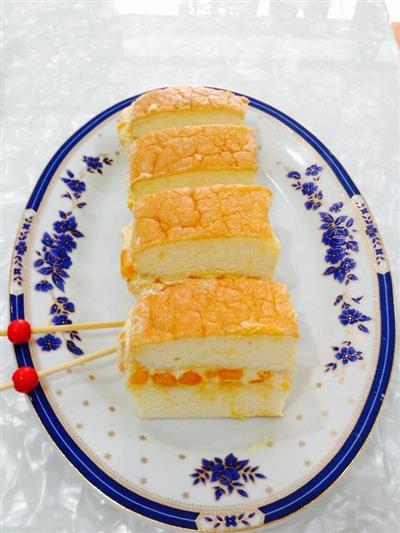 Mango cake