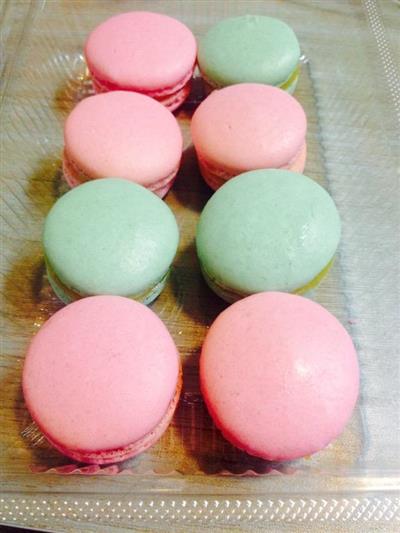 A simple macaron