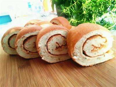 Oilless banana cake rolls