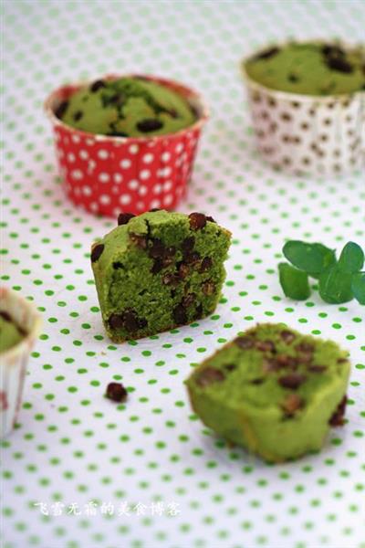 Satisfying tea and honey cupcakes