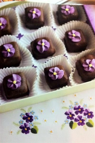 CHEESECAKE CHOCOLATES