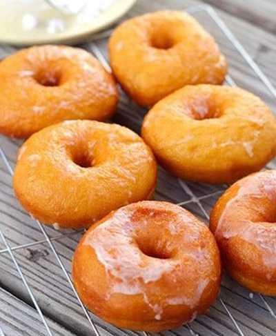 Traditional European and American doughnuts