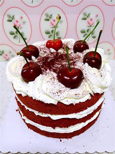 Cherry red velvet cakes