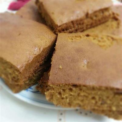 Ordinary flour for a successful date cake