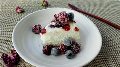 Cranberry angel cakes