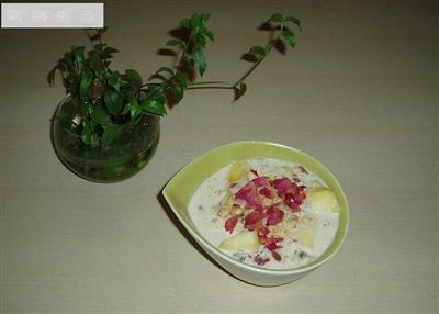 Rose apple mixed soup