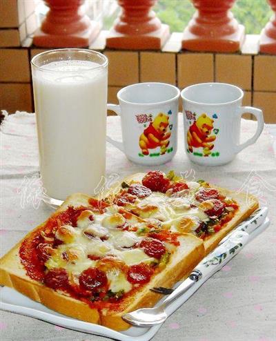 The toast pizza.