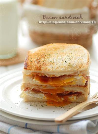 Bacon and cheese sandwiches